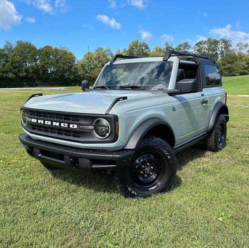 实拍新款福特bronco双门越野版 个性与野性并存-车市号