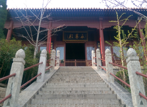 石家庄有一百年"神泉",常年不竭,常喝有益,古寺古山因