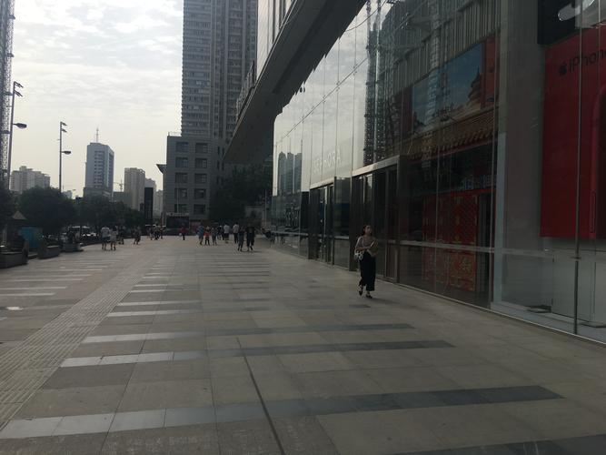 武汉银泰创意城(街道口店)