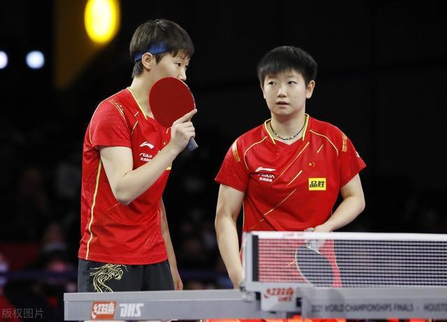 女双方面,王曼昱/孙颖莎高居头名,伊藤美诚/早田