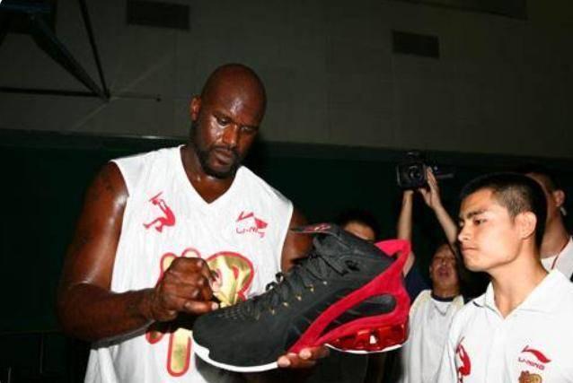 联盟球星脚有多大?杜兰特似镰刀,奥尼尔鞋比人头大