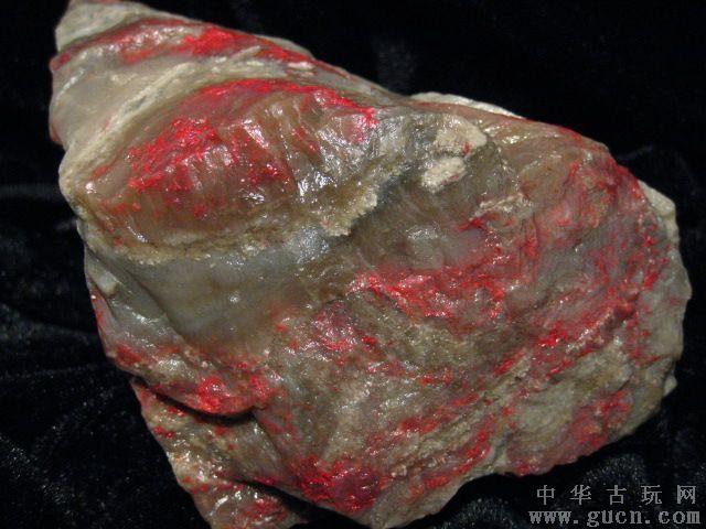 牛角冻地鸡血石原石