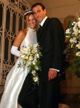 吉诺比利和妻子恩爱