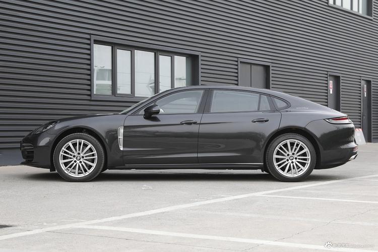 保时捷panamera热销中欲购从速