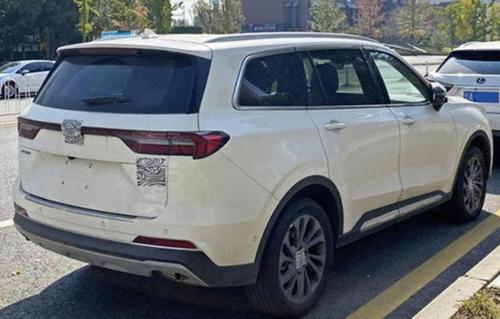 福特全新大suv定名"领裕",尺寸比汉兰达还大,或18万元