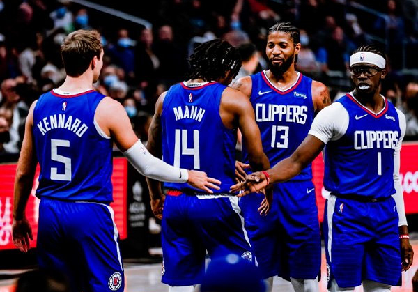 32分29分20分快船三巨头齐发威没有小卡请乔将军负重前行