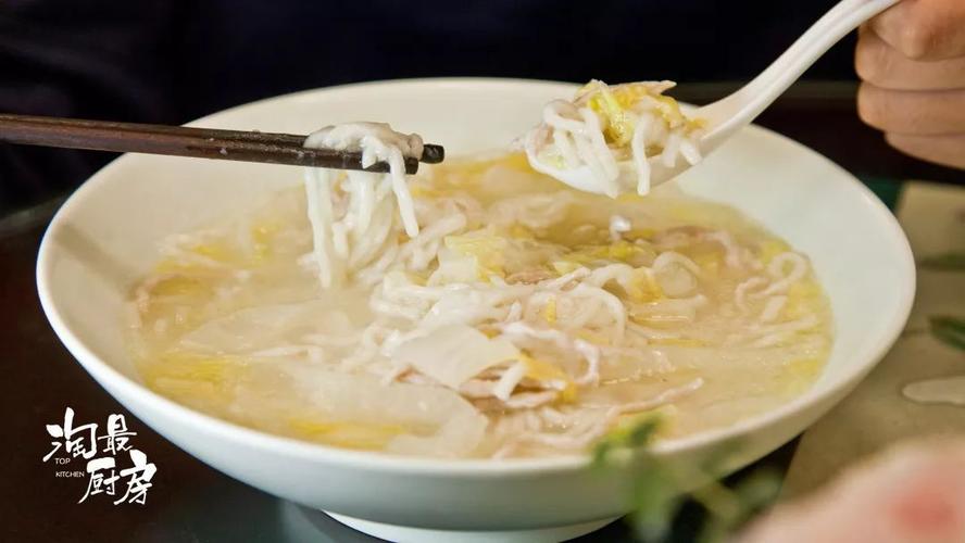 小辰光的烂糊面,挂汤又挂心!