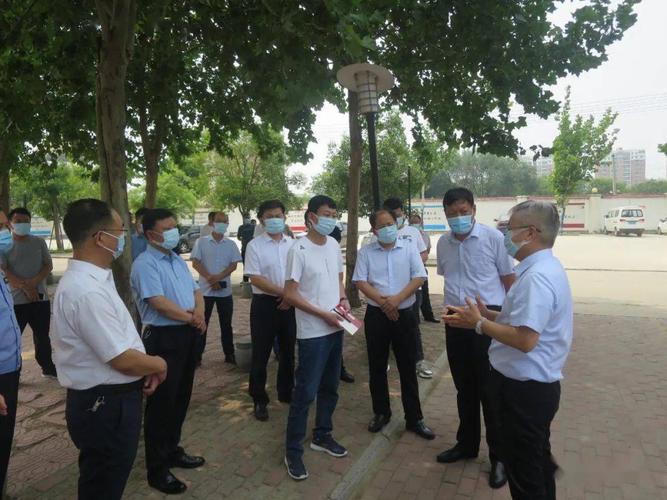 高考在即,鄢陵县长李东岭检查考前准备工作