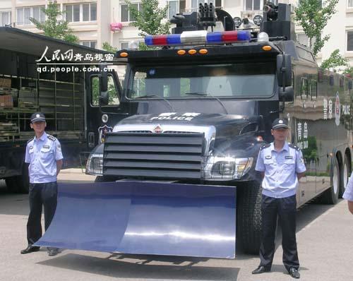 青岛举行特警安保演练确保奥帆赛平安(图)