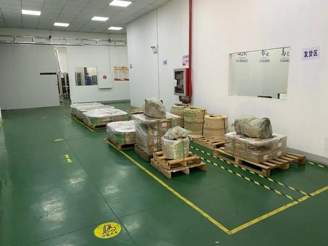 车间内物料定置定位摆放 昆山中泓汽车零部件有限公司