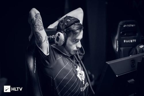 kennys:zywoo在推动着我变得更好