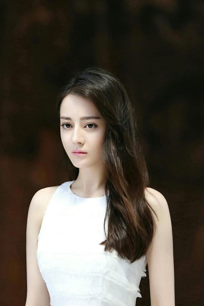 娱乐圈鼻子最精致的几位女星,刘亦菲遇到这位完全输了