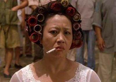 明星包租婆造型惊艳网友,王宝强最妖娆,李若彤的包租婆最无语