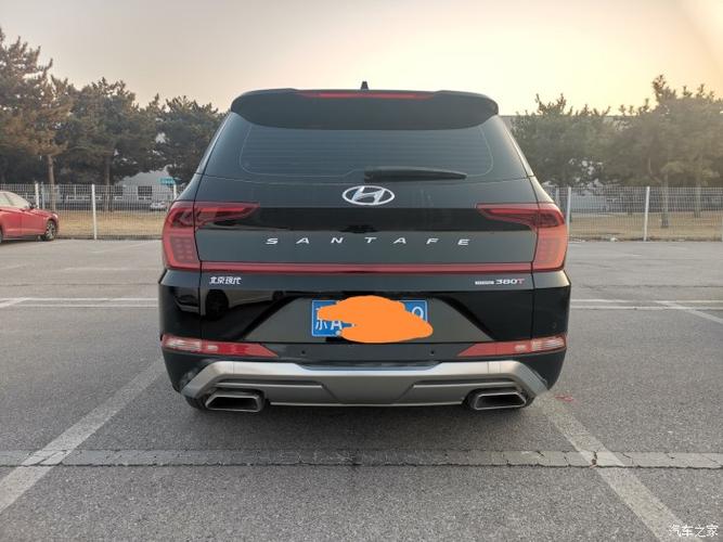 这个傻大个真的很能装北京现代第四代胜达