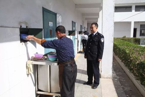 高墙下的守护人——记随州市看守所副所长贺瑛