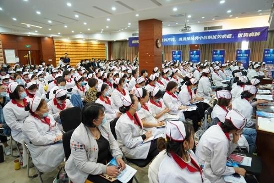 药店管理学院,为河南张仲景大药房220多名店员带来了"妇科品类辨析"