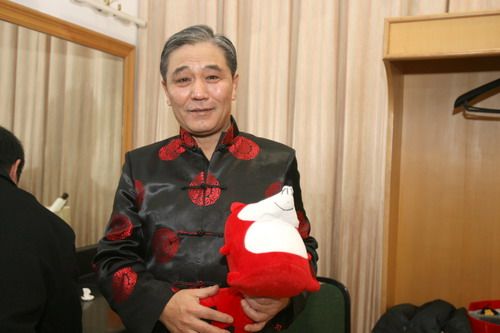 相关新闻   马志明的父亲马三立是公认的相声大师,马志明的爷爷马德禄