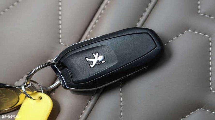 标致4008钥匙换电池