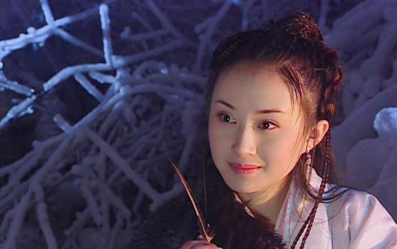 舒畅在《连城诀》中饰演的水笙,前期冰清玉洁,活泼美丽,后期英姿飒爽