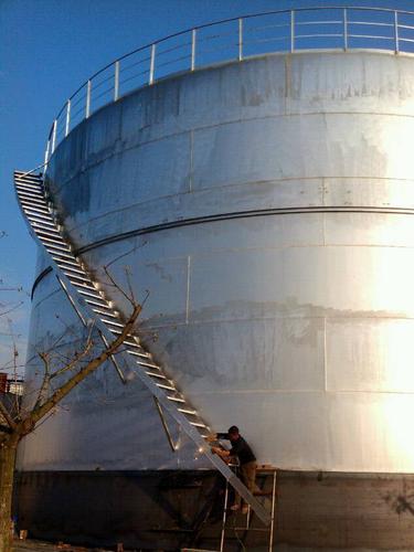 山东大地油罐 专业制作油罐 储罐 碳钢罐 不锈钢罐 卧立式储罐