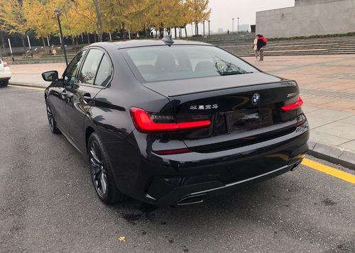 宝马325lim运动曜夜版 (第1页)