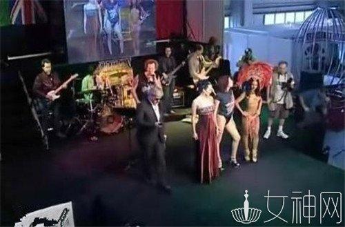 波兰美女大战600余男子呻吟不停 《波兰世界性大赛直播》世界性交