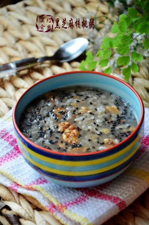黑芝麻核桃粥