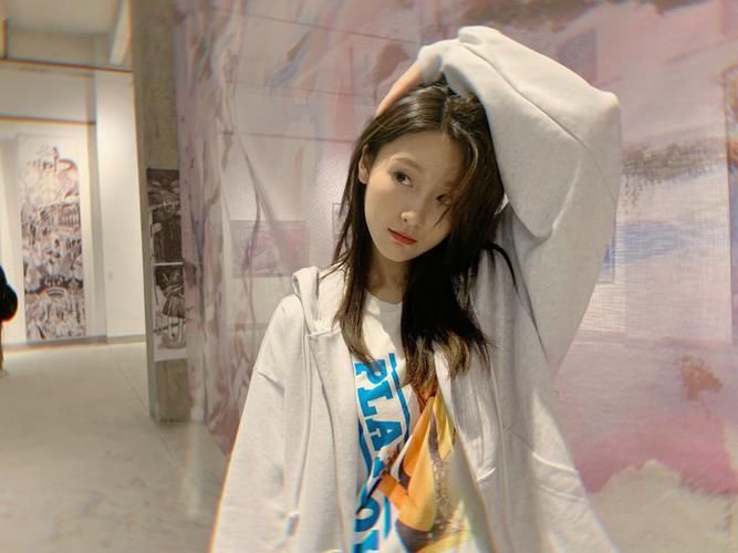 《陪你到世界之巅》王一博王子璇情头