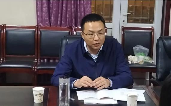 并成立了由区长李轩任总指挥,相关区级领导任副总指挥的防汛指挥部.
