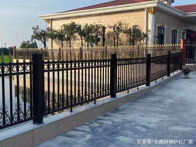 锌钢护栏 阳台栏杆 围墙护栏的应用范围