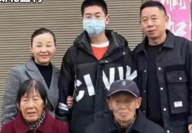 孙卓回归孙妈妈却遭到不少质疑声对此她也做了回应