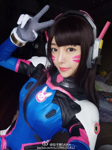 "斗鱼第一大腿"满满是馅的@饺子君sama