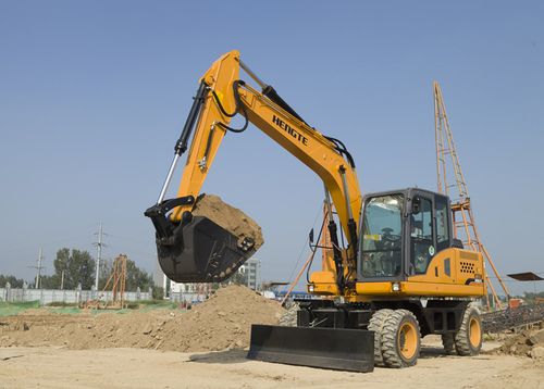 深度解析国产轮式挖掘机