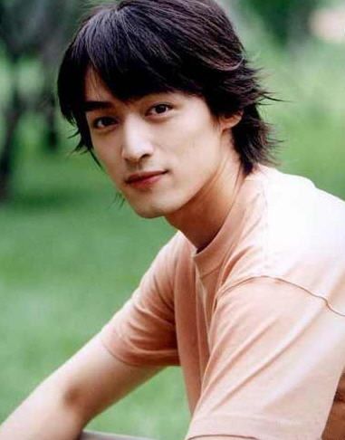 胡歌车祸前照片