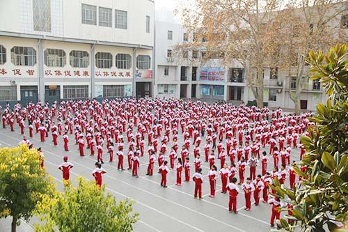 洛阳市涧西区东升二小开展阳光课间礼仪操活动