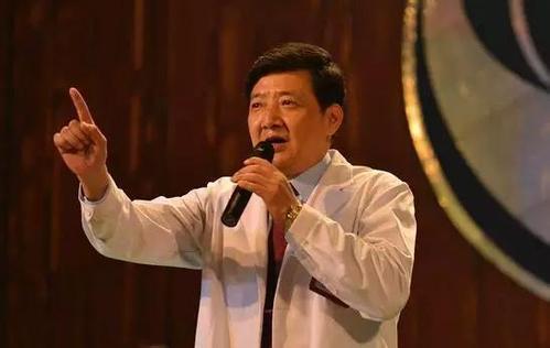 周迅尊称他老师,药神中他整容般演技吓坏观众,想不红