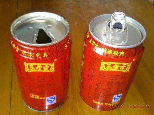 请我各位朋友哪个王老吉是假的?