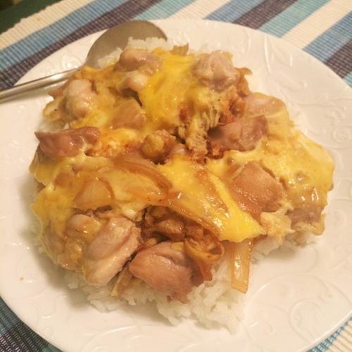 驷驷驷驷做的亲子丼:鸡肉鸡蛋盖浇饭