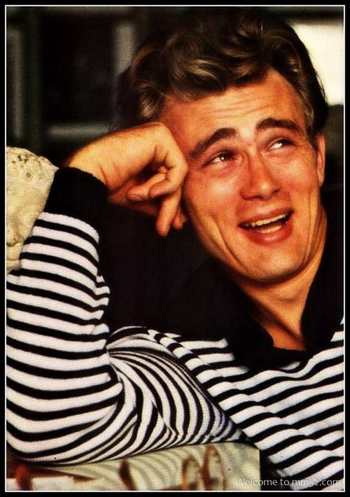 詹姆斯·迪恩的海滩图片