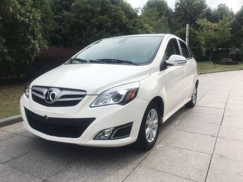 北汽ev150天窗版知豆ec