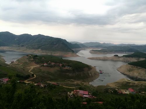 朋友圈发了一条 旅行的路线 目的地中朝边境《小韭菜沟》很快得到了