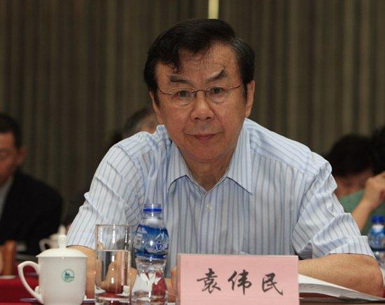 袁伟民心情极差 不愿谈陈招娣去世