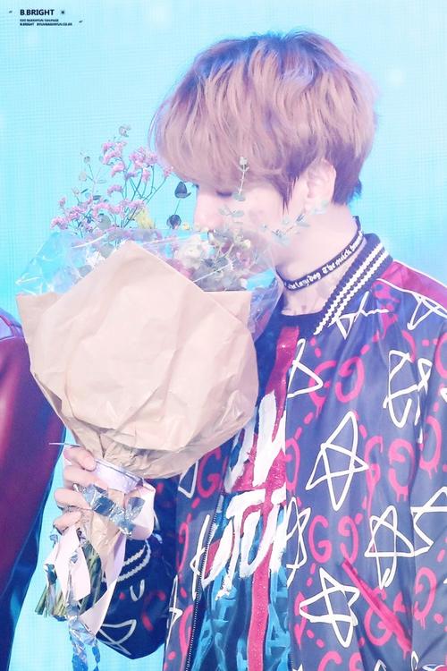 边伯贤 仙 首尔歌谣大赏 170119 闻花的仙子