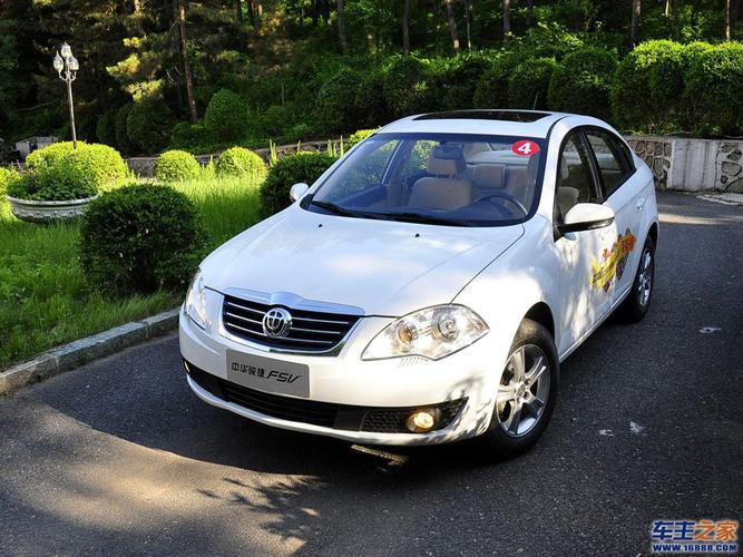 白色 中华骏捷fsv