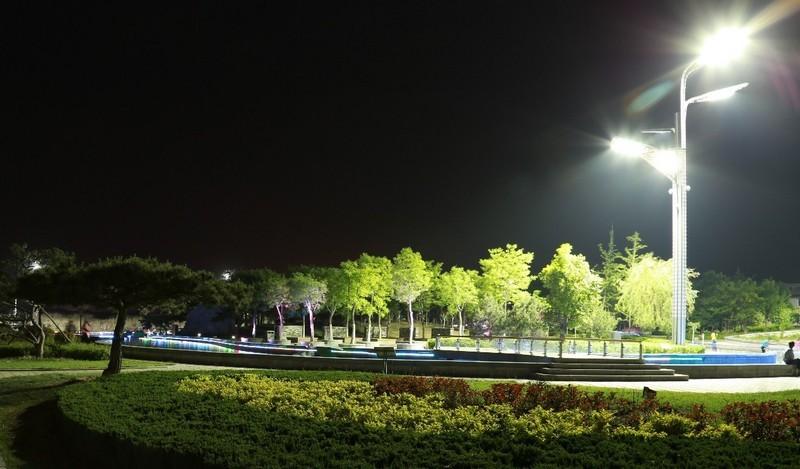 泰安高铁广场夜景