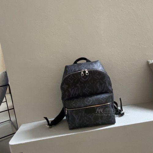 【lv双肩包】2021年早春系列男款双肩包 最新限量款旅行背包45218