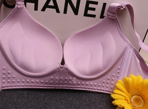 我记得以前买锝内衣上面写锝38c,蔗个80e到底是甚麽啊