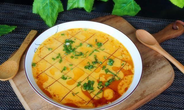 蒸鸡蛋时多加一步,鸡蛋羹平滑如镜,鲜香无蜂窝,出奇美味!