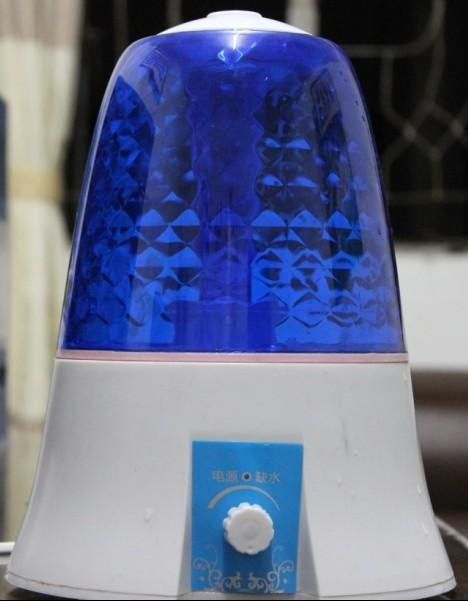 供应2013年专利红钻石新款加湿器 超声波加湿器是采用超声波高频振荡