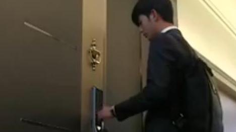 进老板办公室是否要先敲门